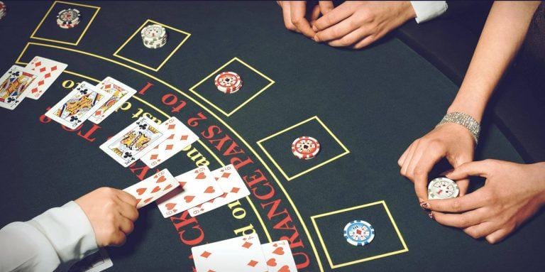 Luật chơi blackjack w388 chi tiết và chiến thuật thắng lớn 2025